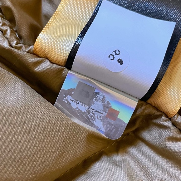 The North Face Women’s Sierra Long Parka In Utility Brown - Picture 8 of 8